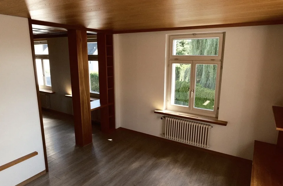 Grosszügige 3.5-Zimmer-Wohnung mit Sonnenterrasse und Garten