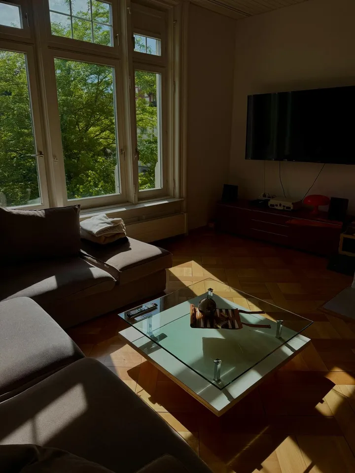 Beautiful Large Room in Hottingen near Kunsthaus for Rent