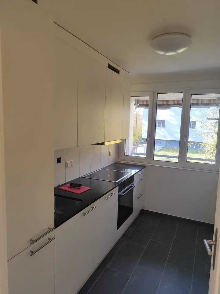 Furnished Room for Rent – Kirchweg 79, 8102 Oberengstringen