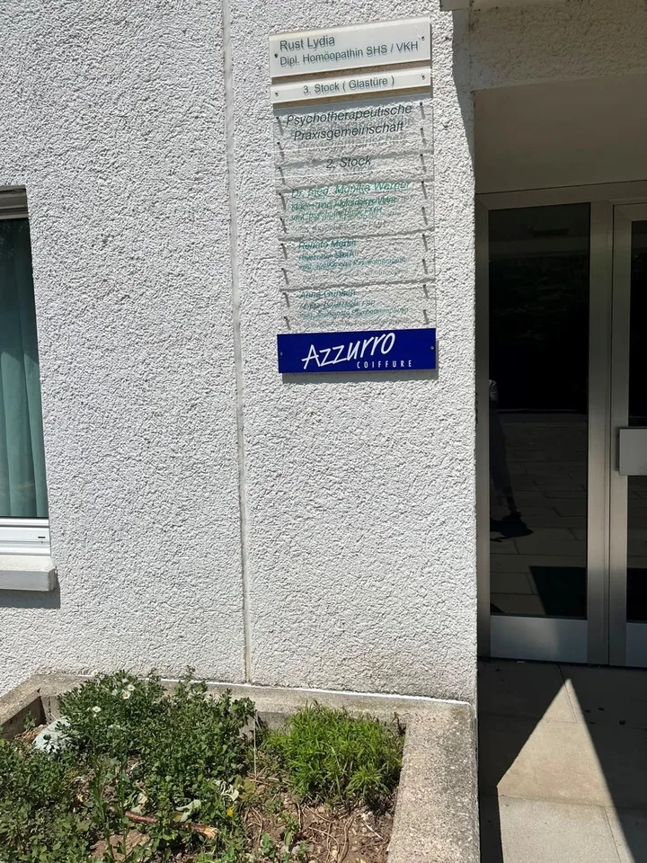 Untermieter/in für Coiffeurgeschäft in Bülach gesucht!