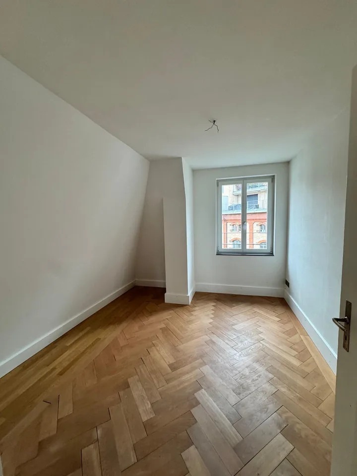 3 Zimmer in 3er WG an bester Lage direkt beim Sihlcity zu vermieten