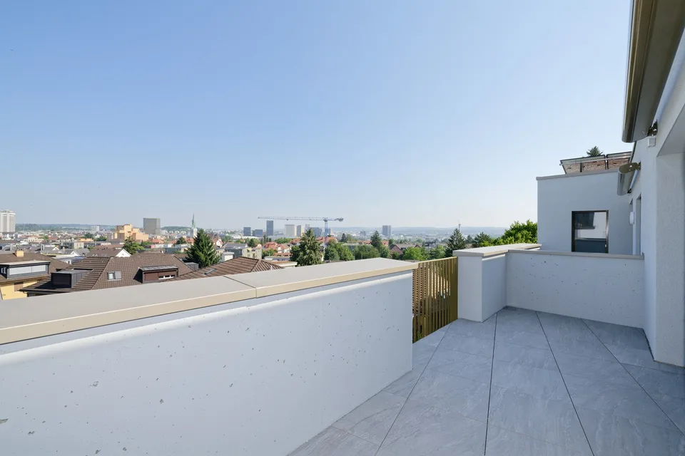 Neubau: Attikawohnung mit Terrasse