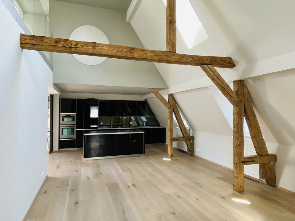 Unique Penthouse-Maisonette mit privatem Liftzugang & traumhafter Sonnenterrasse