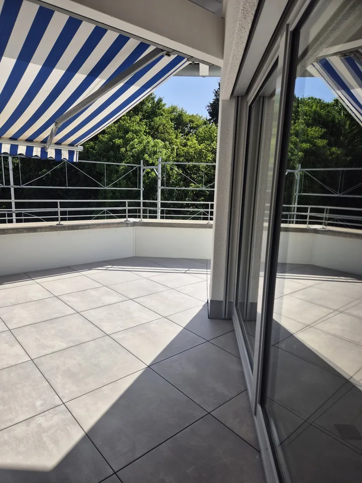 Exklusive 4.5-Zimmer-Attikawohnung mit Lift direkt in die Wohnung