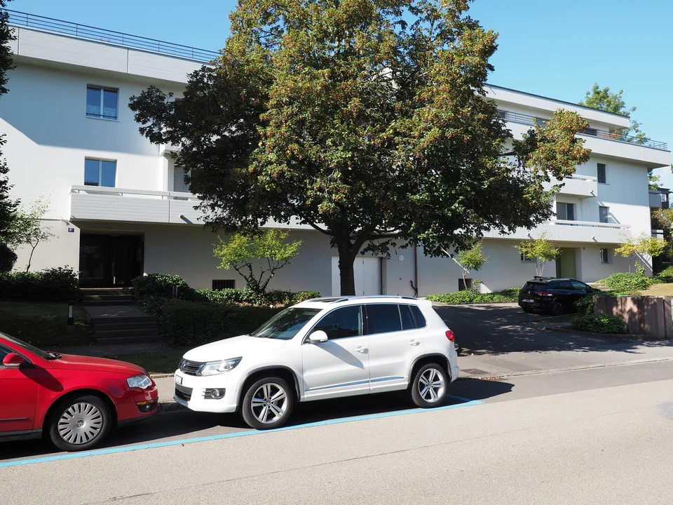 Schöne 2 ½ Zimmerwohnung / EG in Thalwil  zu vermieten