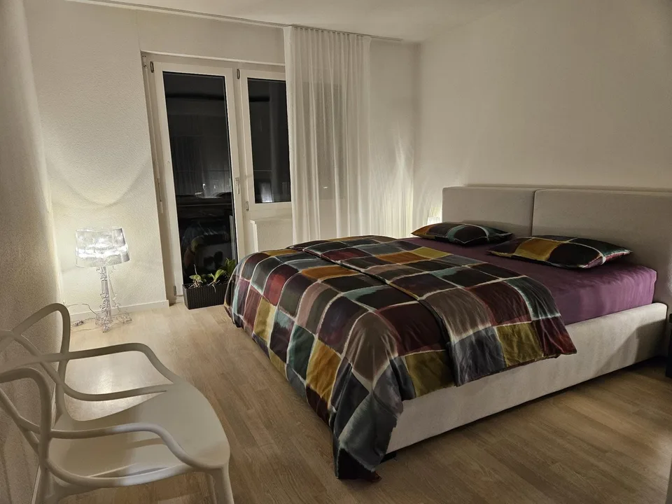 Schöne 2 ½ Zimmerwohnung / EG in Thalwil  zu vermieten