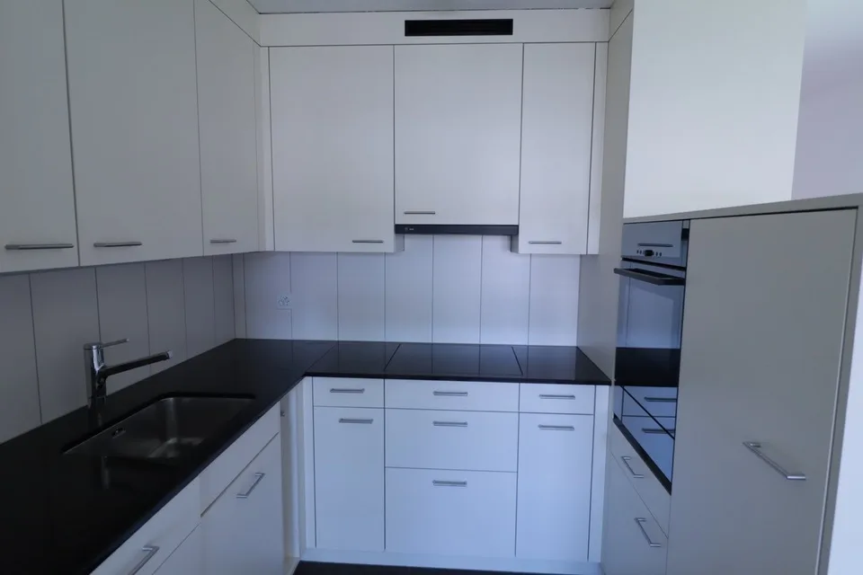 4 1/2-Zimmerwohnung im 1. OG mit Balkon