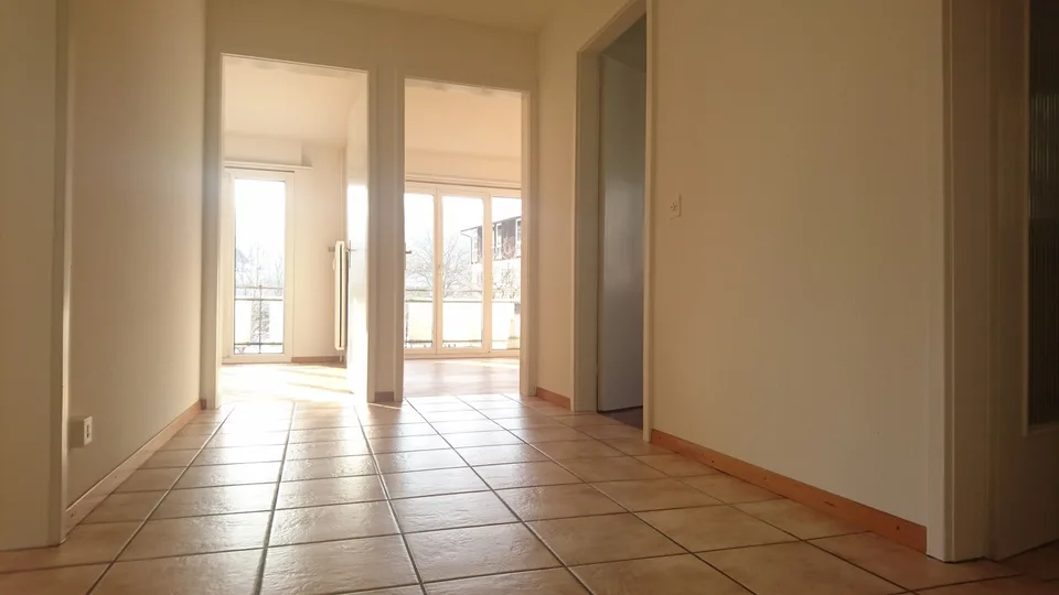 Helle 4-Zimmerwohnung mit Balkon im Dorfkern von Gelterkinden