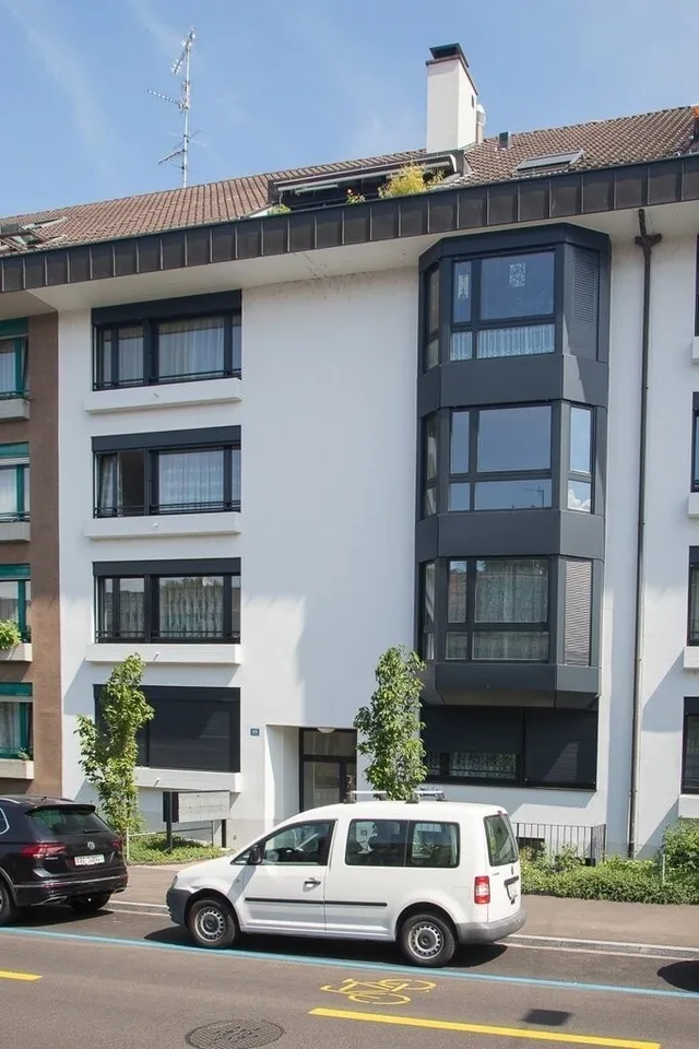 Einstellhallenplatz an zentraler Lage in Basel