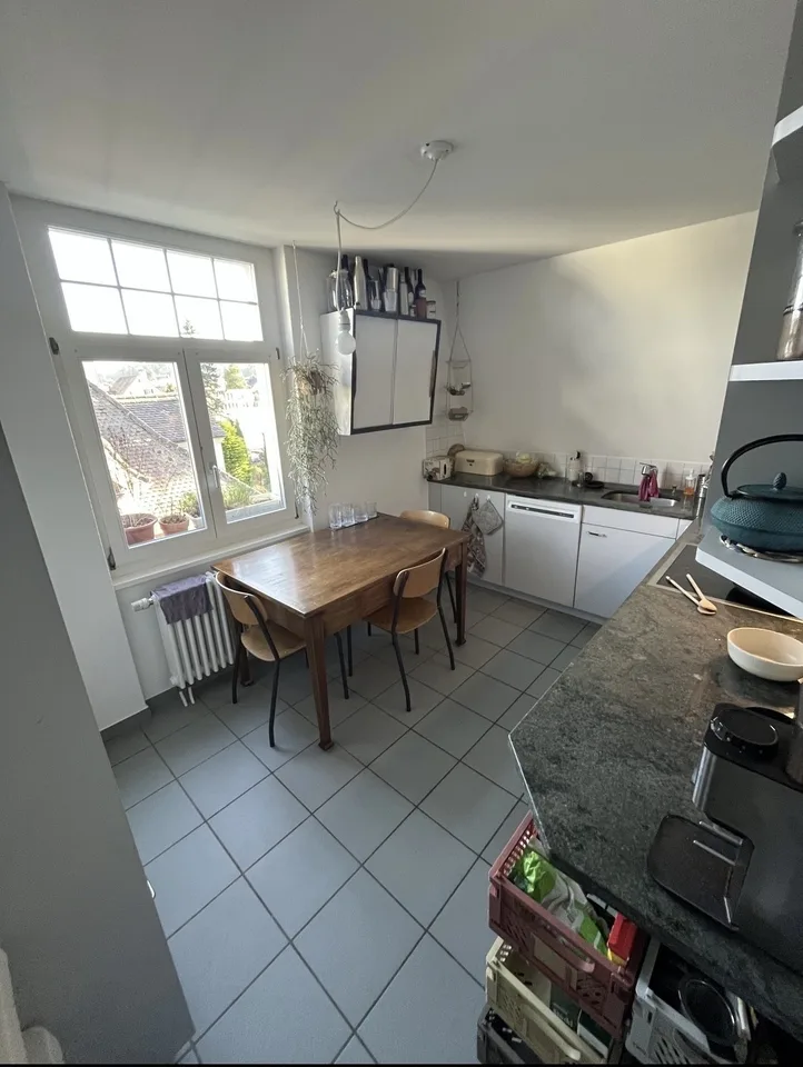WG-Zimmer im ruhigen Zelgli-Quartier sucht dich! 🏡