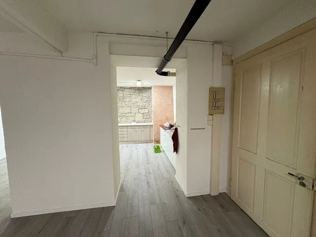 Attraktives Büro / Atelier in wunderschönem Altbau (Nähe Heuwaage)