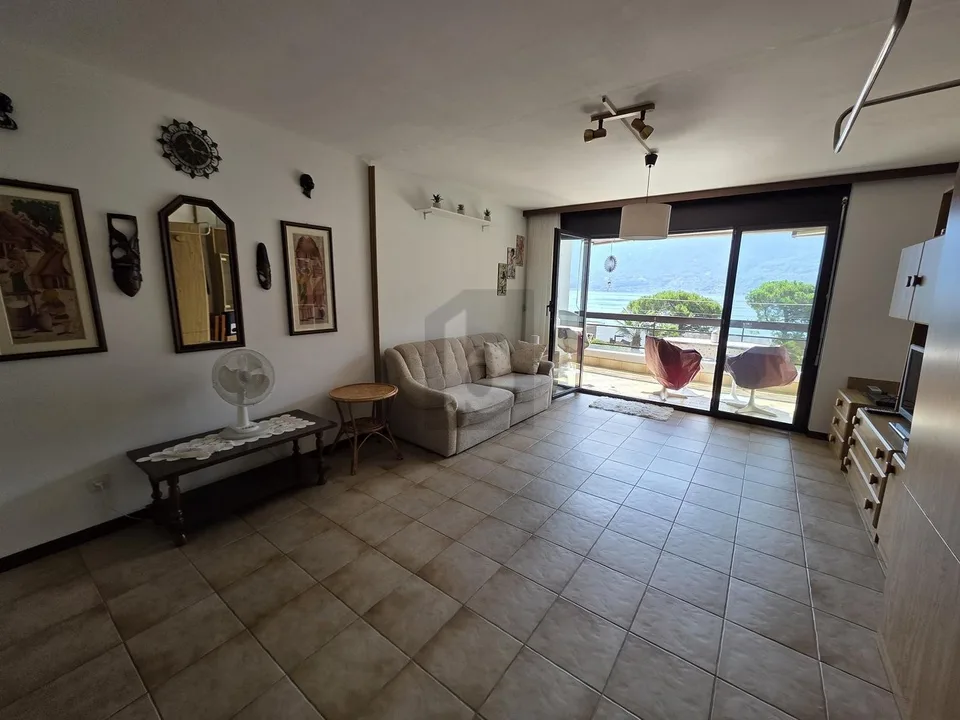 Schönes Apartment mit wunderbarer Seesicht