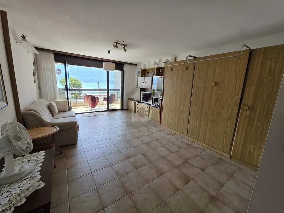 Schönes Apartment mit wunderbarer Seesicht