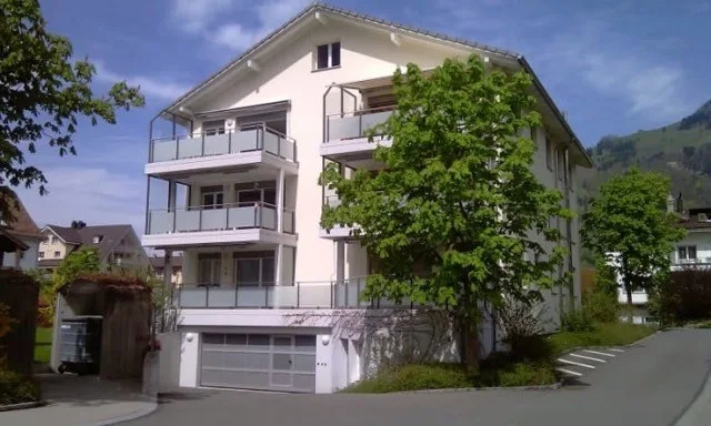 Moderne 4.5-Zi-Wohnung, zentral, Seenähe