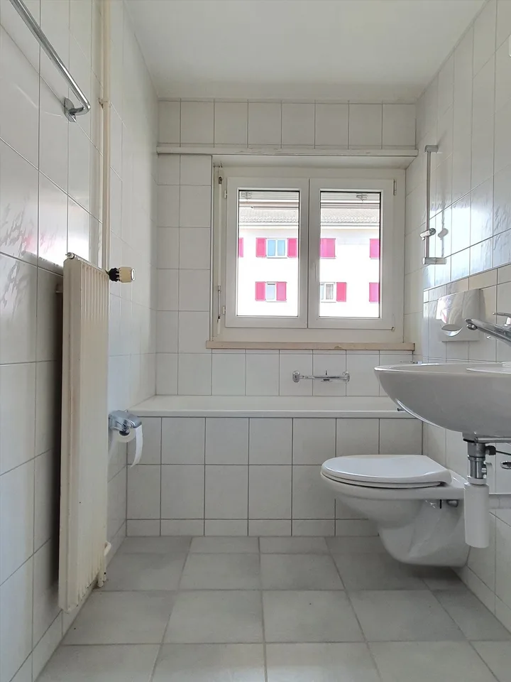 Schöne 4 Zimmer-Wohnung an sonniger und ruhiger Lage