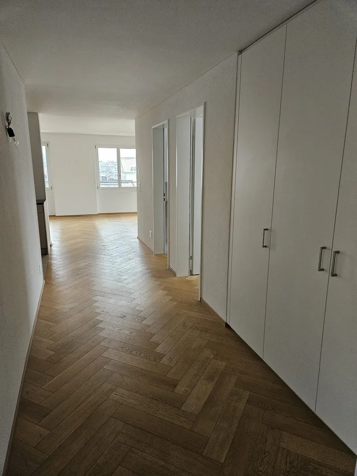 Großzügige, moderne Wohnung 4.5 Zimmerwohnung