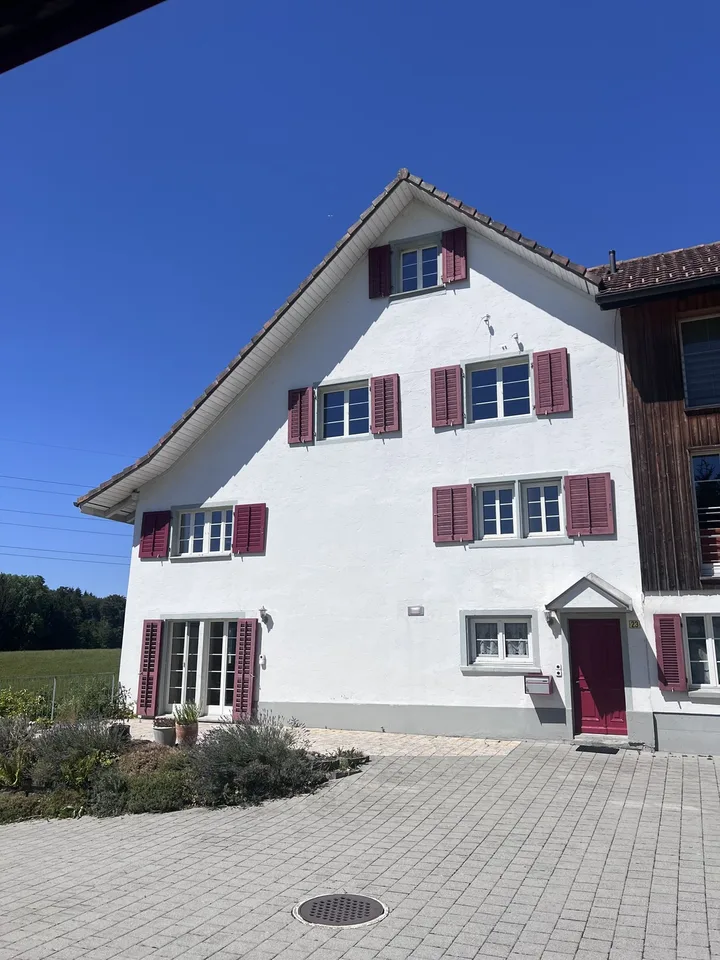 Frisch renovierter 3½-Zimmer-Hausteil in Bertschikon (ZH) – befristet für 2 Jahre