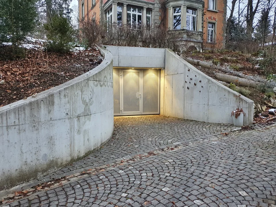 Tiefgaragenparkplatz