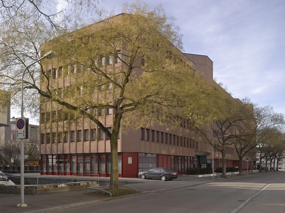 Einstellplatz zu vermieten im Kreis 9 Altstetten