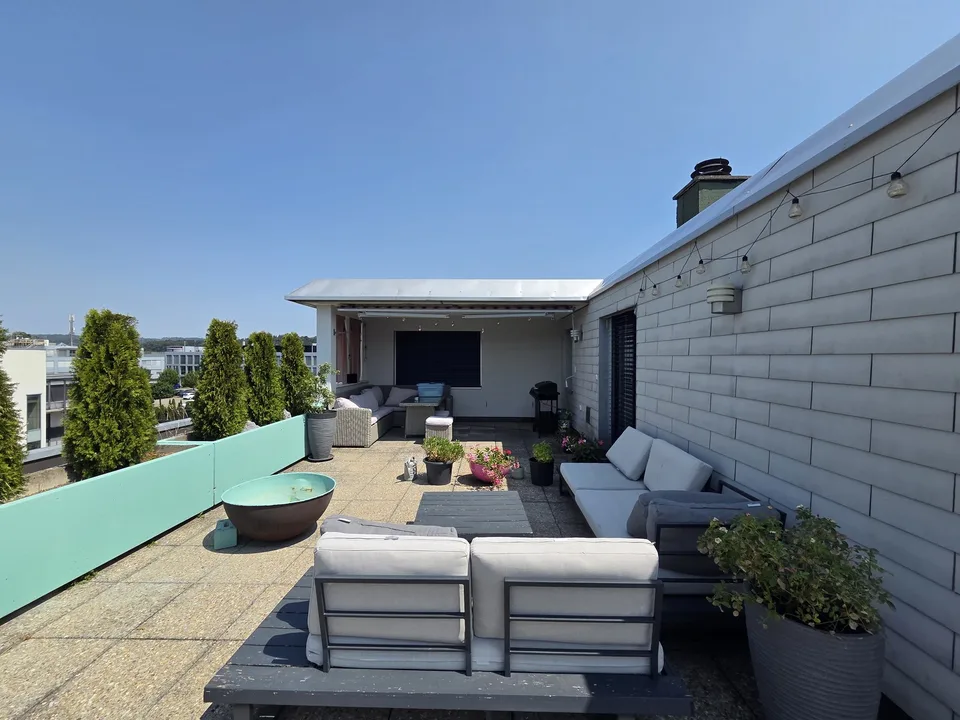 5.5 Zimmer, 140qm Dachterassenwohnung