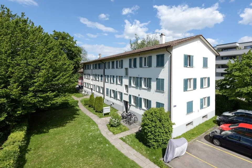 Aussenparkplatz in Zürich-Schwamendingen