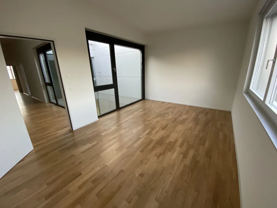 Einzigartige 150m² Maisonette mit Atrium & Reihenhaus-Feeling zur Untermiete