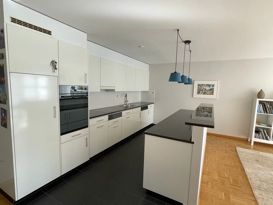 Grosszügige 4.5 Zimmer Wohnung (2 Jahre befristet)
