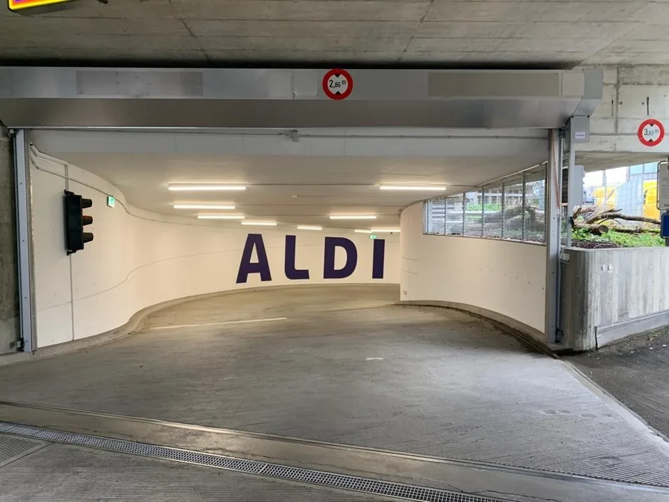 Parken Sie Ihr Auto an bester Lage
