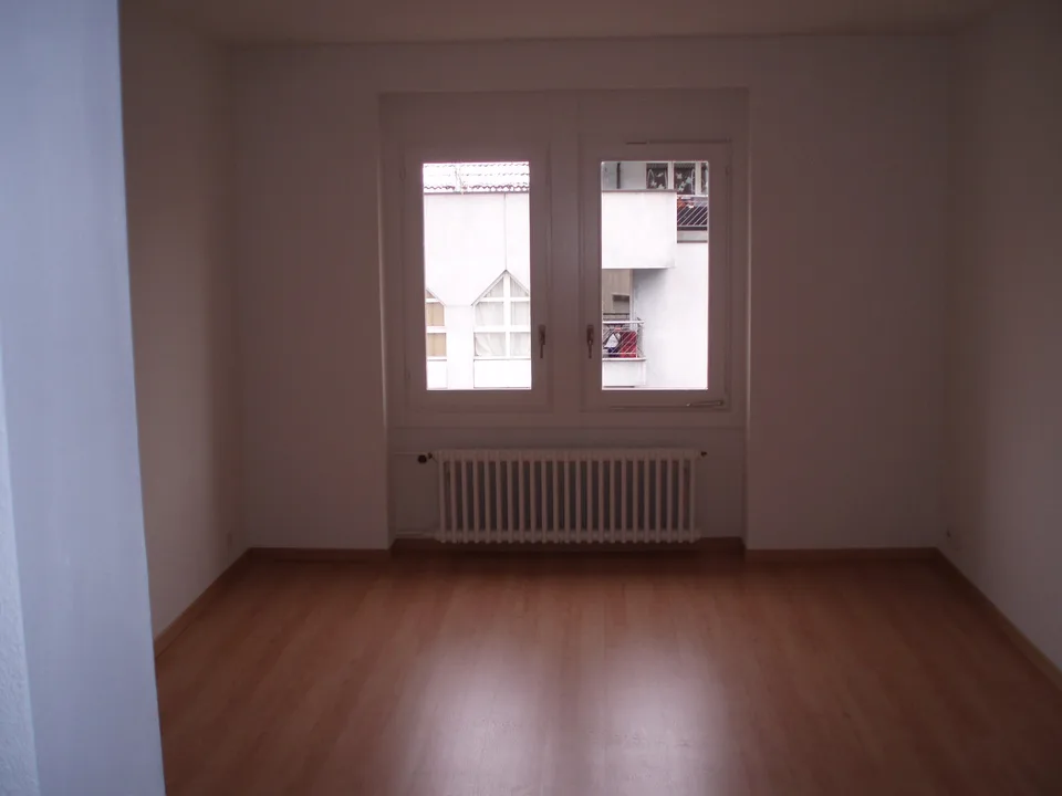 Nähe Idaplatz: Zentrale, schöne 4-Zimmerwohung mit Wohnküche per 1.9.2