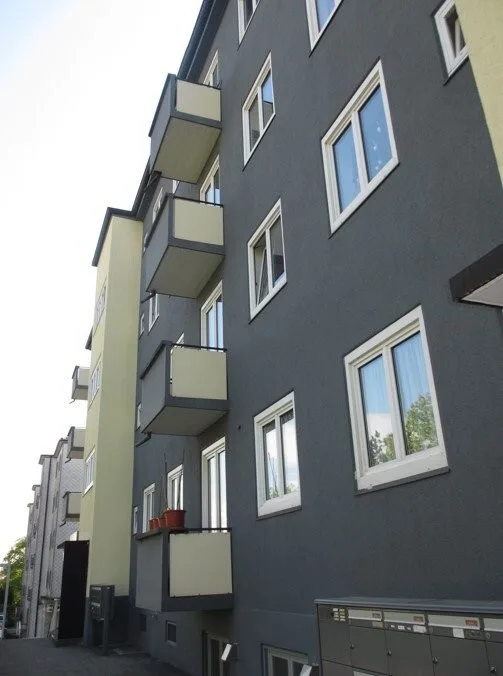 Schöne, helle 3.5 Zimmerwohnung im EG