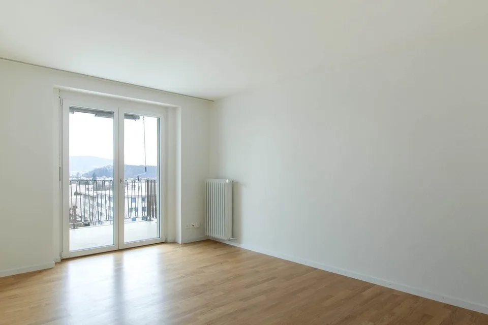Lichtdurchflutete 3-Zimmer-Wohnung im Herzen von Seebach