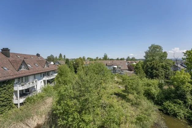 3.5-room apartment | Free indoor pool + sauna + pond | Fully renovated in 2026 | 11 min. to Dübendorf train station