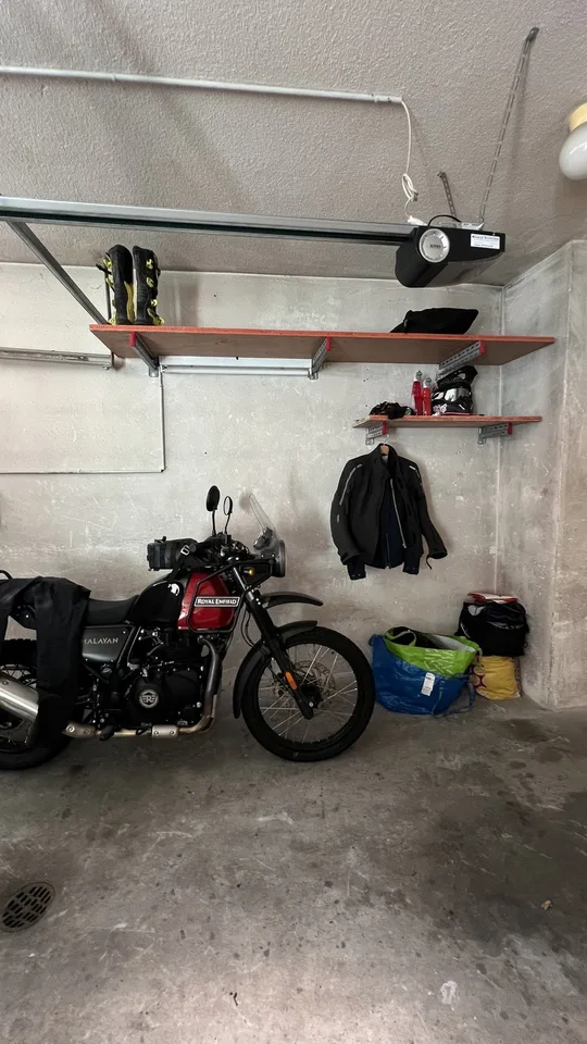 GARAGE BOX ZU VERMIETEN AB SOFORT