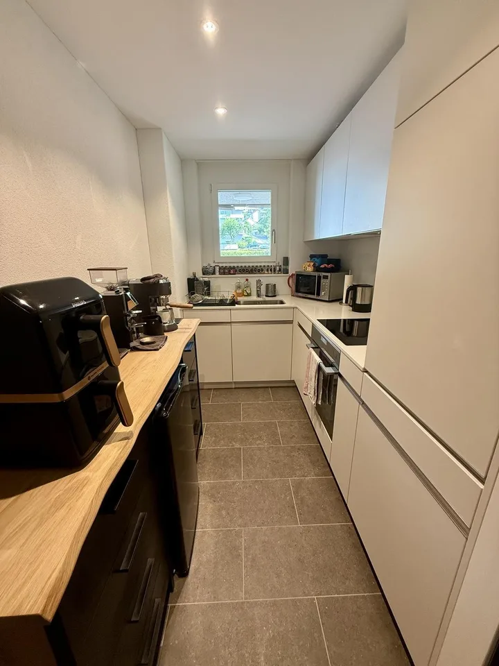 Moderne 1,5 Zimmer Wohnung mit Balkon in Zug