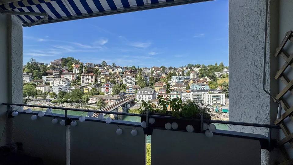 Helle Altbauwohnung mit Balkon und traumhafter Aussicht über Luzern