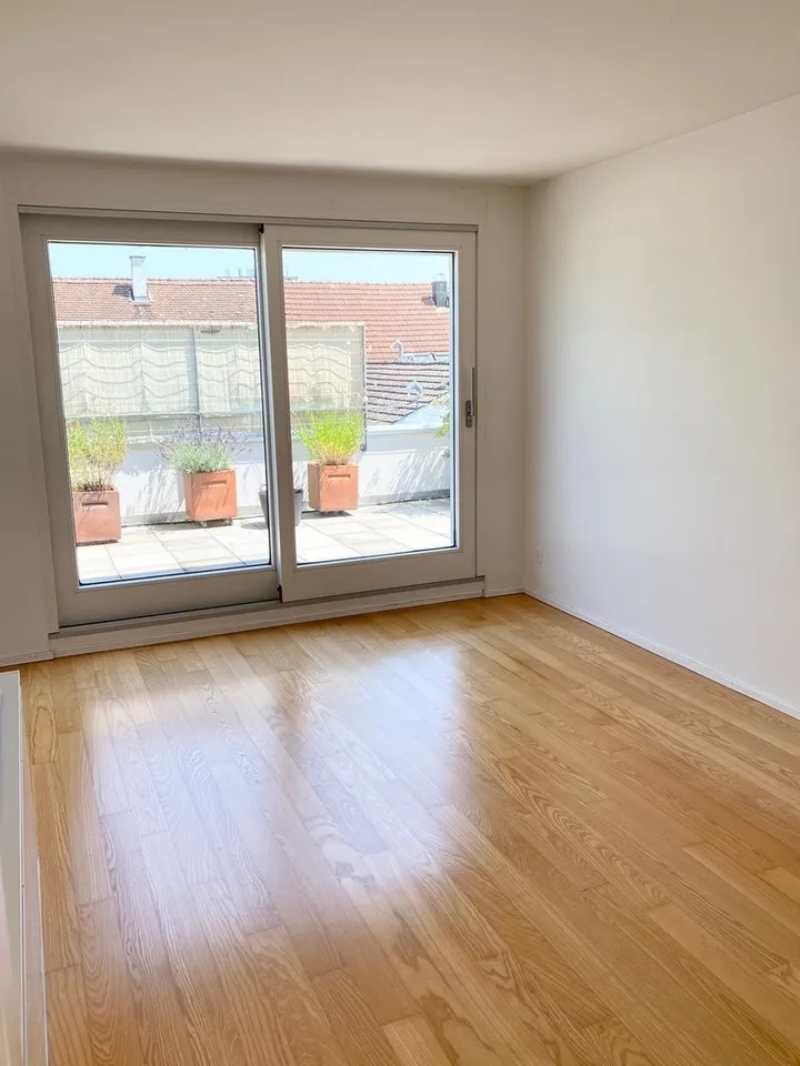 Schöne, grosszügige 4.5-Zimmer Attikawohnung in Therwil