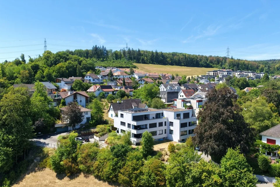 Einzigartige Gartenwohnung an begehrter und erhöhter Lage