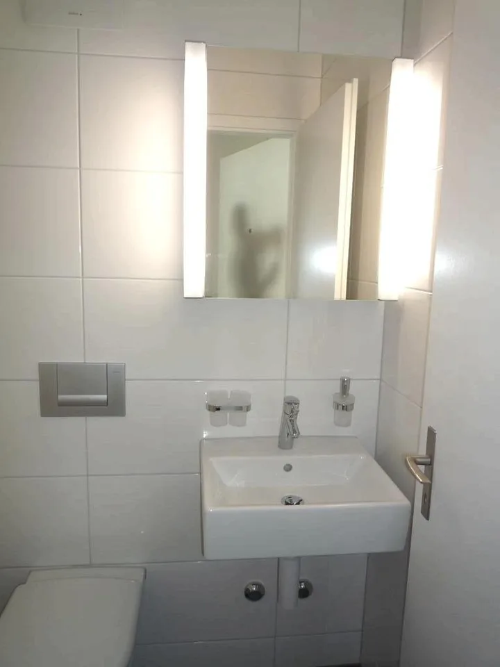 Moderne 1-ZW à 25 m² zuoberst im 3. OG mit Balkon
