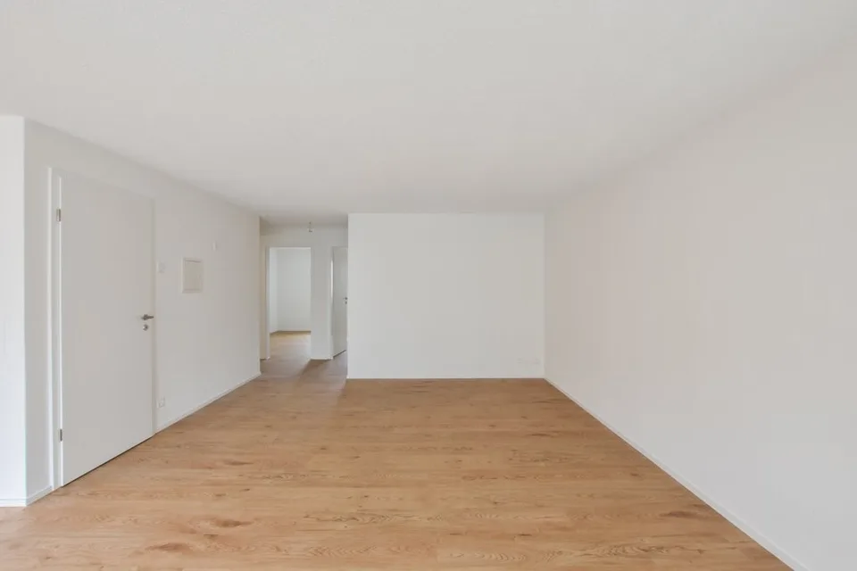 Neu sanierte 4.5-Zimmerwohnung im Erdgeschoss in Ostermundigen
