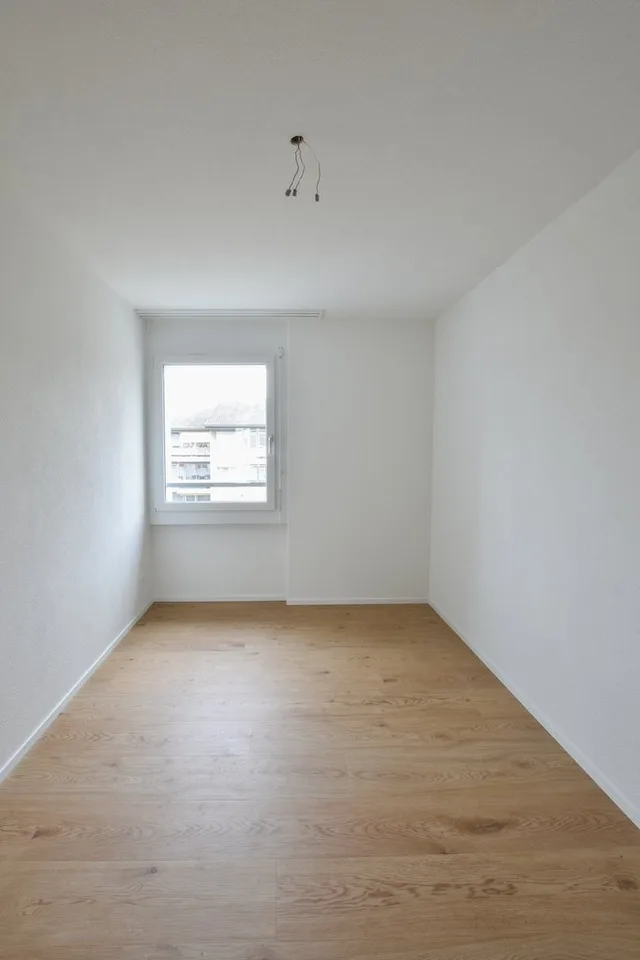 Neu sanierte 4.5-Zimmerwohnung im Erdgeschoss in Ostermundigen