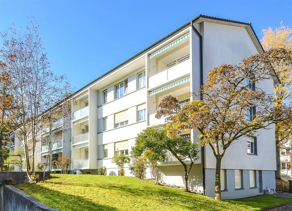 4-Zimmer-Wohnung, 2. OG links