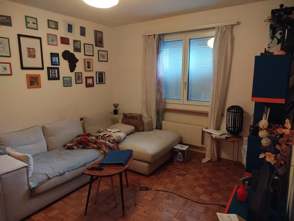 Superbe 2.5 pièces en centre ville Fribourg - meuble à donner