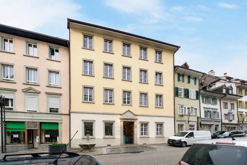 MODERNE UND HELLE 2.5-ZIMMER-WOHNUNG IM ZENTRUM VON DIESSENHOFEN