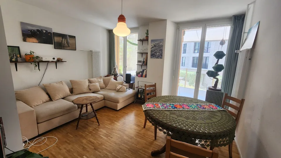 Sunny room in a shared flat (available 30.08 to 27.09.2026)