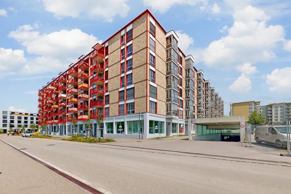 Moderne 3.5-Zimmer Wohnung im 5. OG an der Sulzerallee (per 01.10.26)