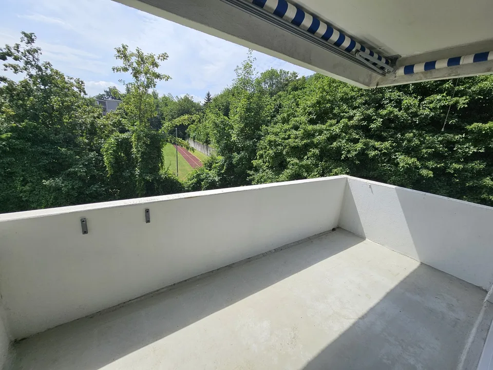 Helle Wohnung nahe Stadtgrenze