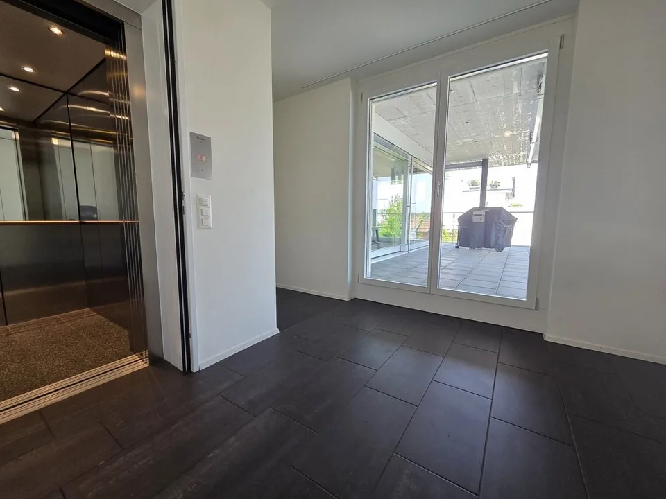 Wohntraum mit 137 m2 Terrasse. 5.5-Zimmer-Attikawohnung in Uerikon