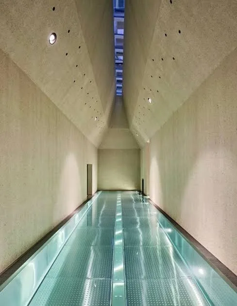 2.5-Zimmer in Kloten mit Pool, Gym & Co.