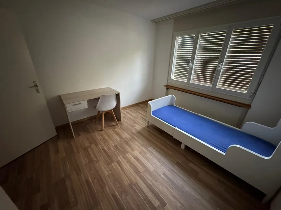 Single Room Available – Bubikon