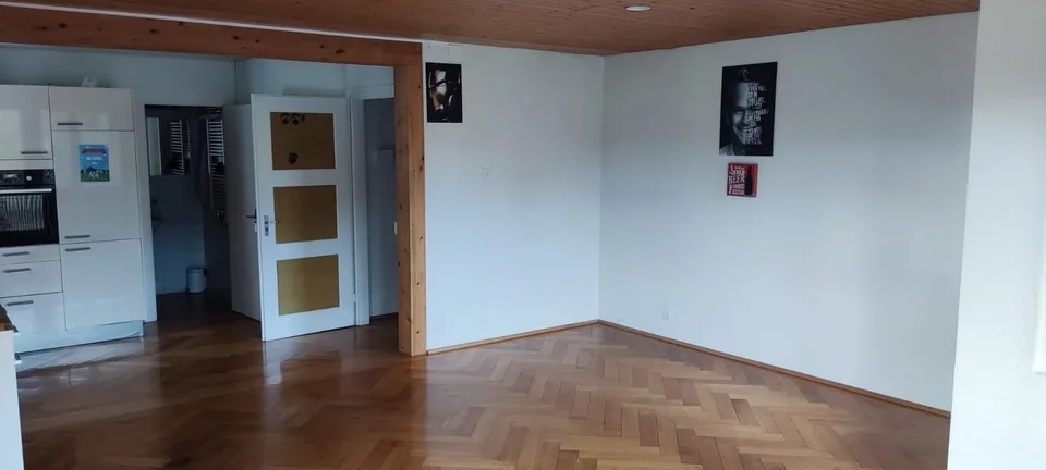 2.5 Zimmer Wohnung mit grosser Terrasse zu vermietern